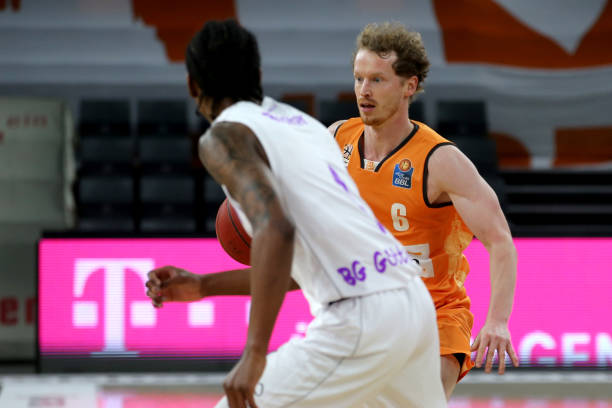 足球世界中 足球世界中